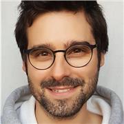 Doy clases de tanto de modelado como animacion 3D y tambien de animacion 2d y motion graphics